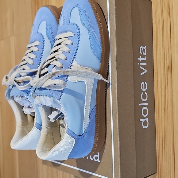 DOLCE VITA Notice Sneakers Blue Suede NEW IN BOX Size 8.5 - Picture 3 of 12